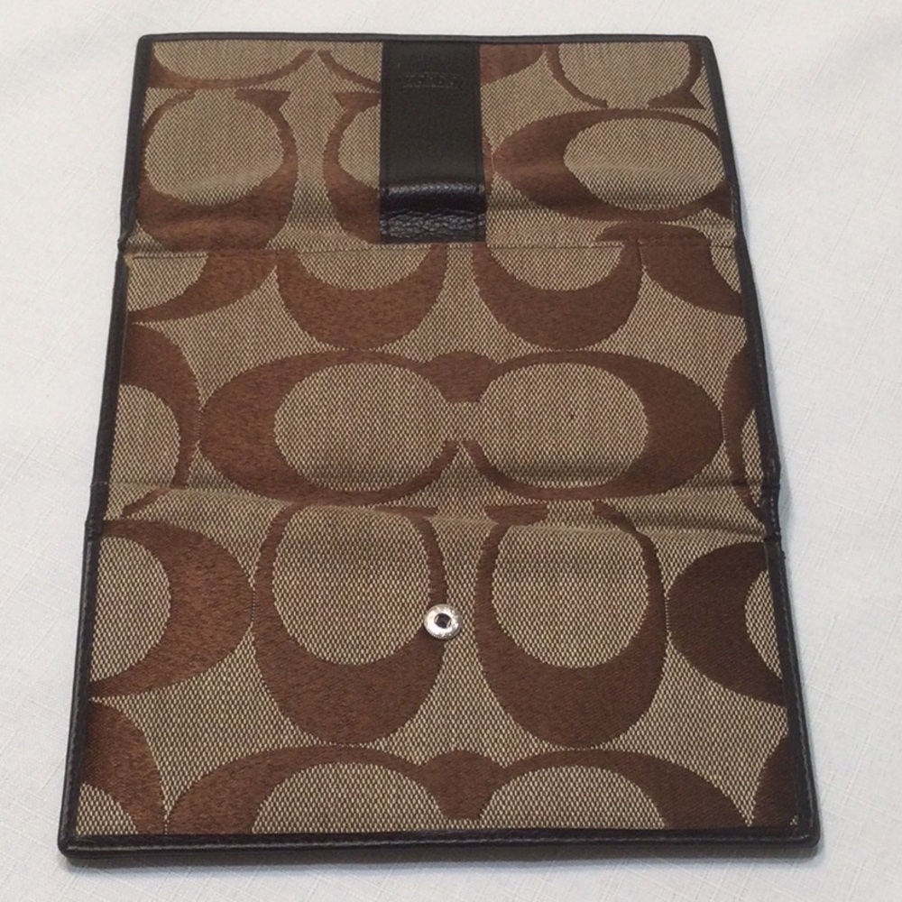 Coach Traditional Pattern Wallet/Checkbook Cover - Picture 5 of 7